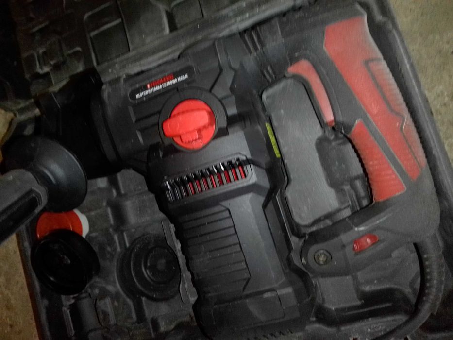 młot Tooltec 1500W jak nowa tylko do kucia nie działa wiercenie
