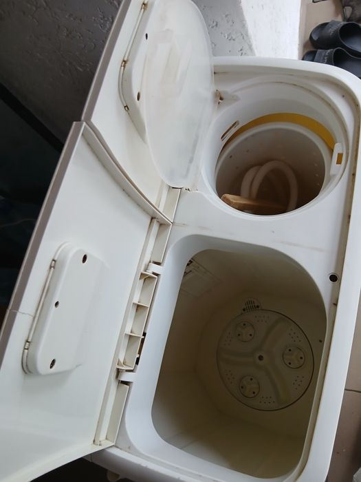 Стиральная машина полуавтомат Binatone WM 7545, рабочая!