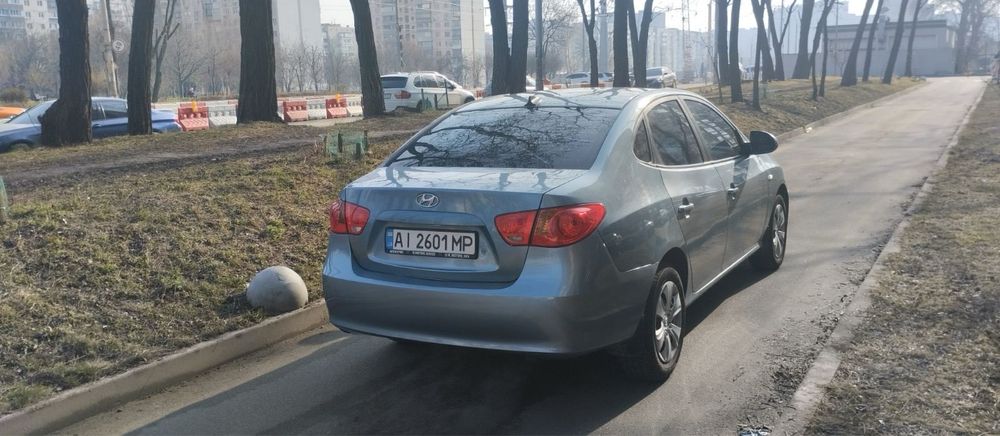 Hyundai Elantra HD