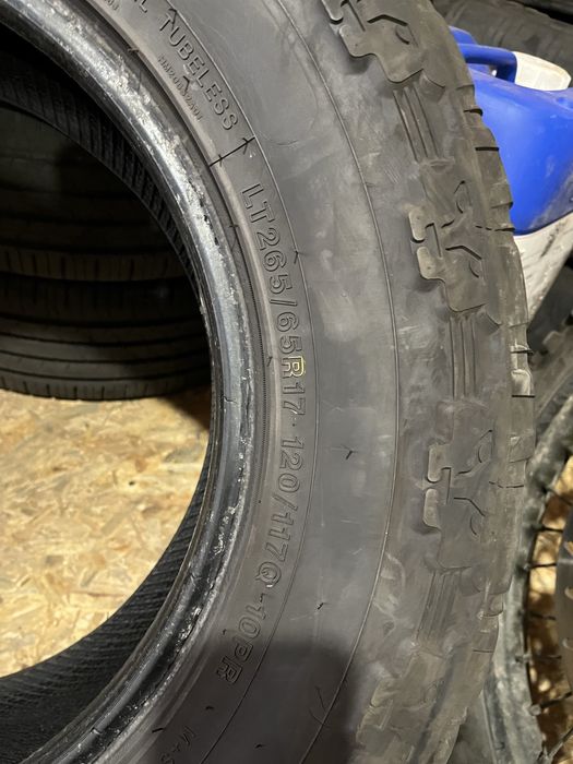 Продам вседорожню гуму. 2 колеса
