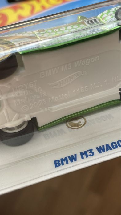 Hot Wheels BMW M3 Wagon STH + Bugatti EB110 SS STH