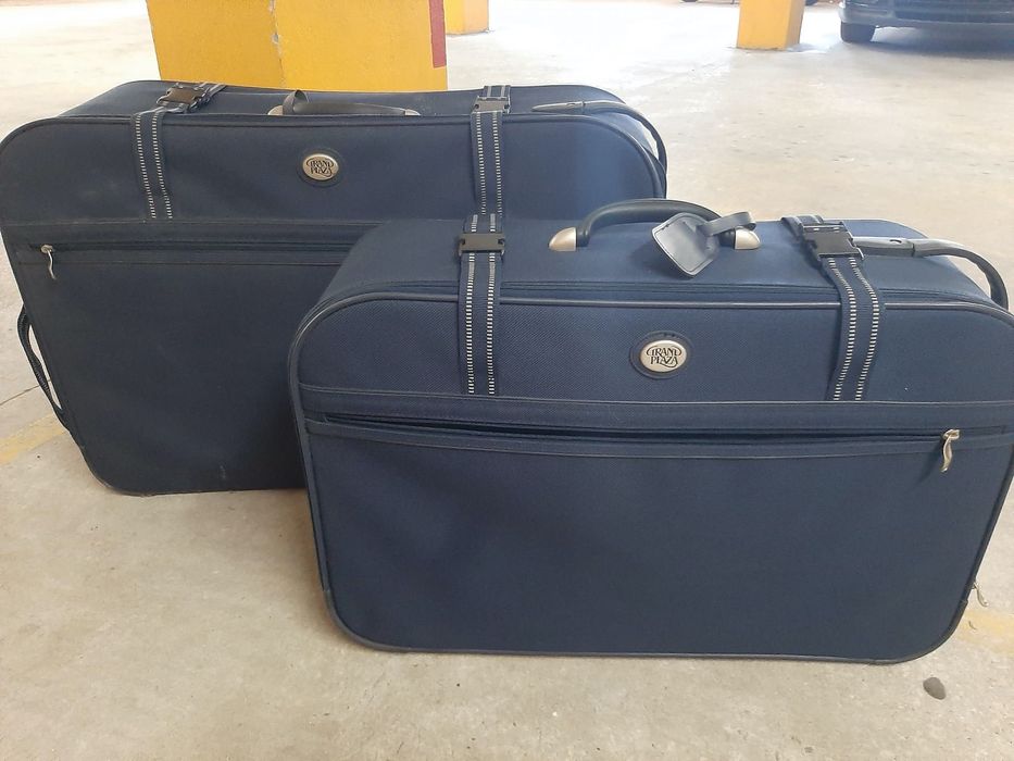 Vendo conjunto 2 Malas de Viagem