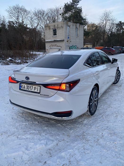Лексуc   ES 300 H   2020 р .Гібрид