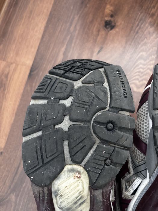 Balenciaga runner burgundy 44