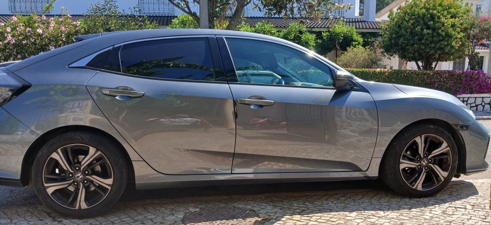 Honda civic 1.0 turbo vtec elegance navi