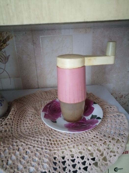 Кофемолка ручная мельница для специй