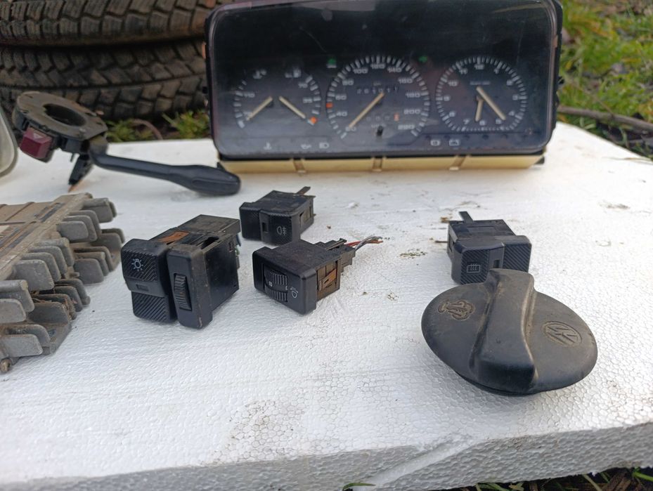 Дрібниці з ФольцвПассатБ3