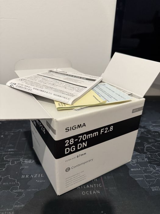 Objetiva Sigma 28-70mm f/2.8 DG DN