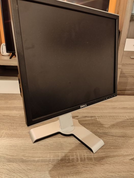 19-inch Dell 1908FPC 1280x1024 LCD Monitor
