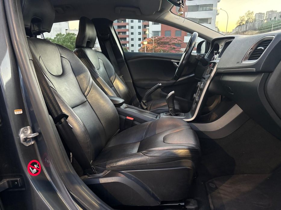 Volvo V40 — fotografia 4