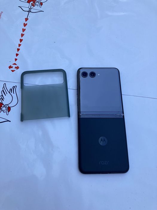 motorola razr 40 ultra - купить мобильные телефоны и смартфоны