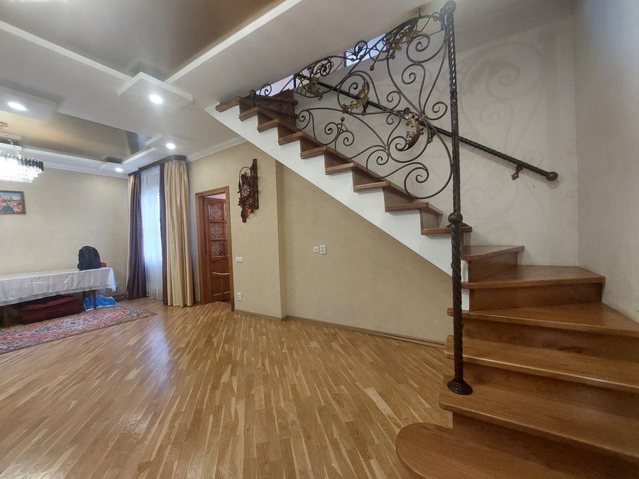 Продаж будинку 109 м2 в. Міцкевича м. Борислав