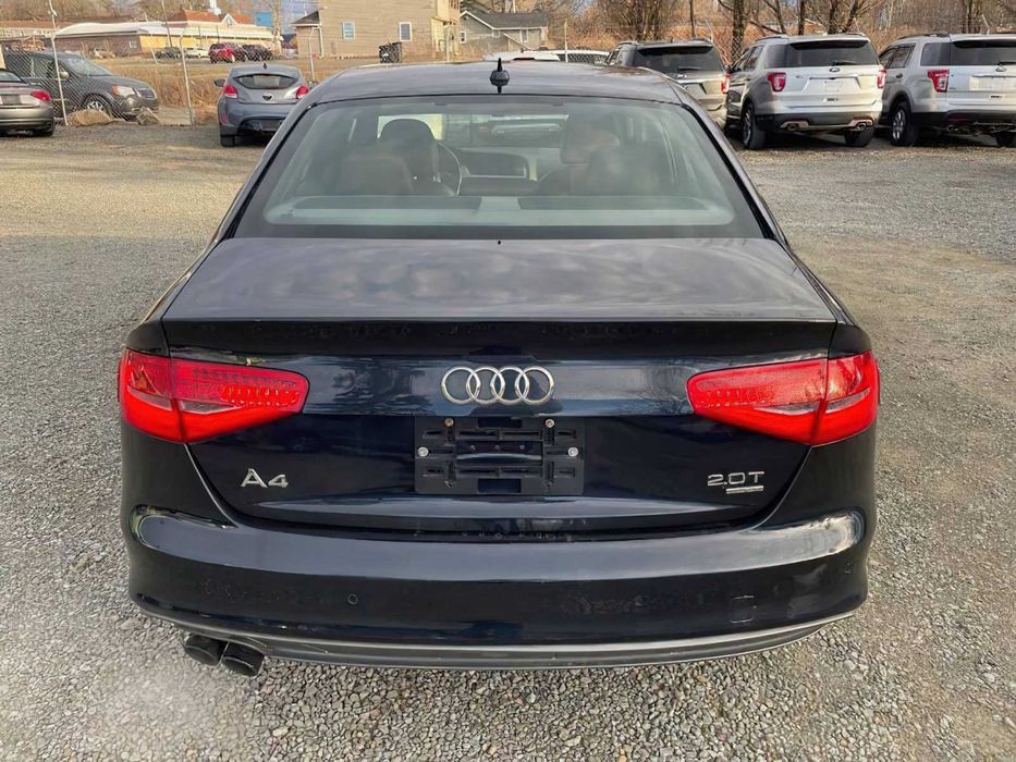 Audi A4      2015