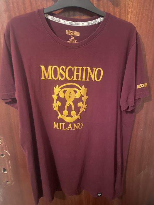 Tshit moschino nova