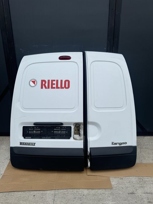 Задні Двері рено канго renault