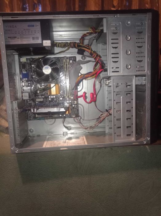 Lga 775, процесор Intel Core2 Quad Q9300, 4 GB DDR2, системний блок