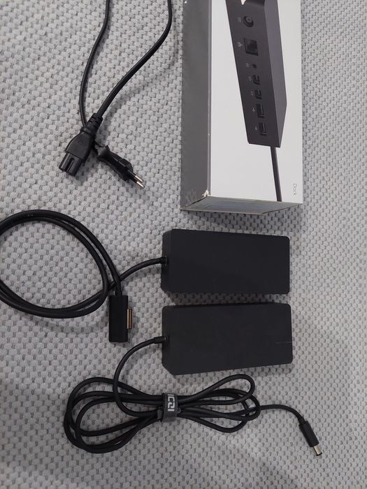 Microsoft surface Dock 1