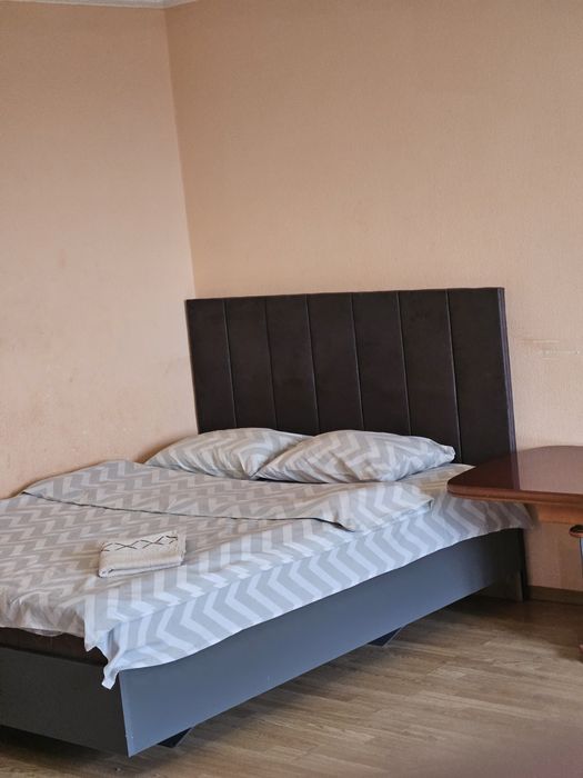 Квартира-студия в центре , возле КПП военной части!