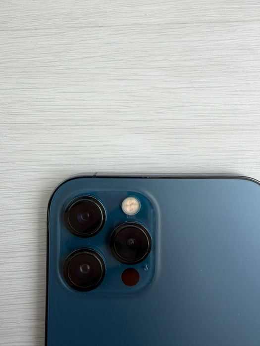Iphone 12 Pro Max - 256GB - 70% saúde da bateria - sem sinais de uso