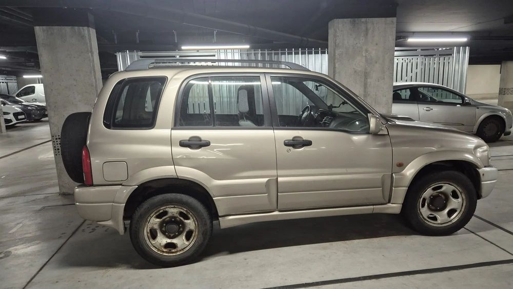 Suzuki Grand Vitara Suzuki Grand Vitara 2.0 HDI, OLSZTYN; pierwsza rejestracja 2003 r.