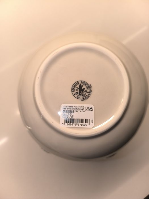 Bordalo Pinheiro Saladeira Tomate + Jarro 1,5L Fantasia