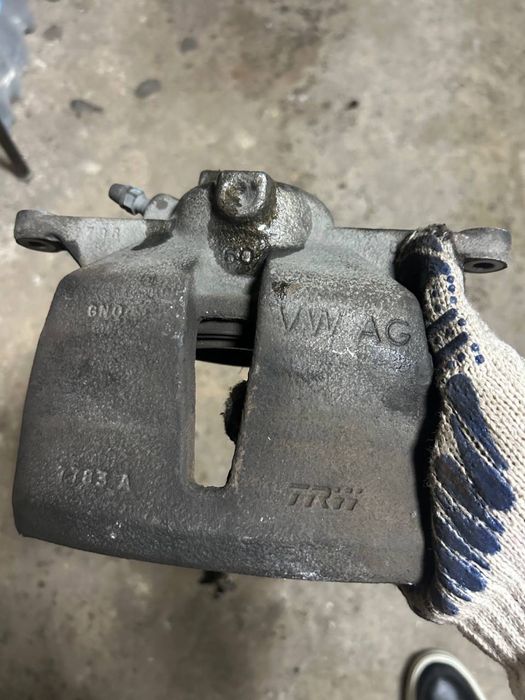 Суппорт правый VW Tiguan(Тигуан)2018-2023 USA