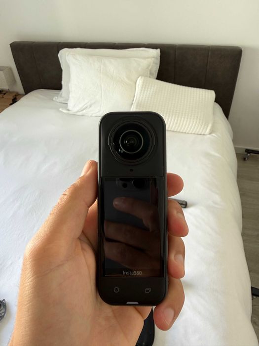 Câmara 360 Insta360 X5 com acessórios