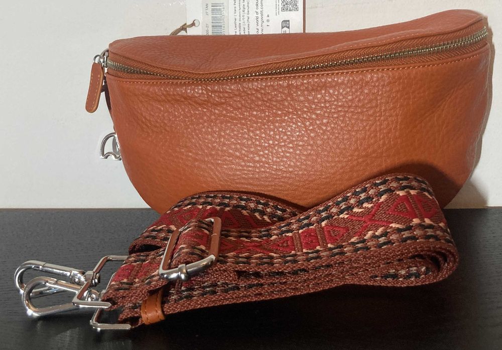 Sling bag em pele linha Olbia da MYWALIT na cor Tan