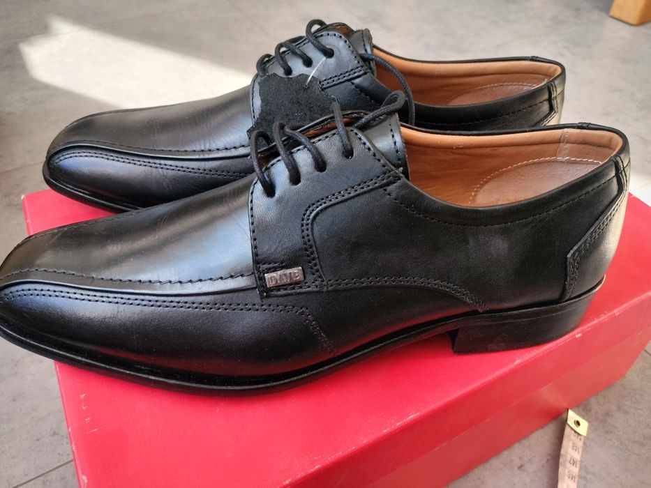 Czarne pantofle męskie