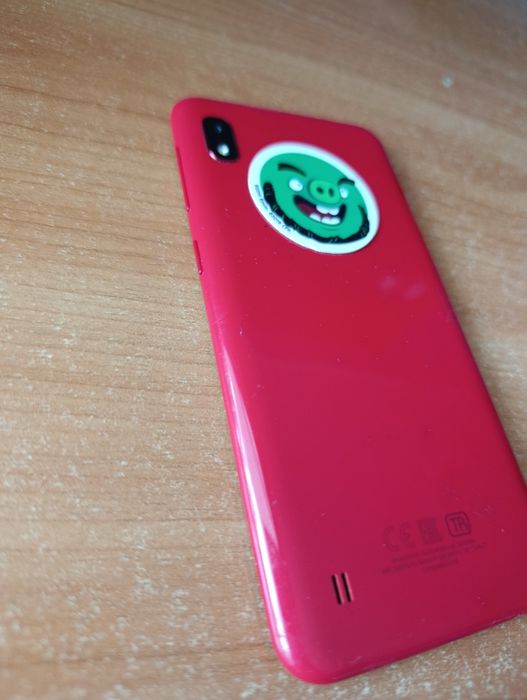 Продам Смартфон Samsung Galaxy A10 2/32GB 2 SIM LTE 6