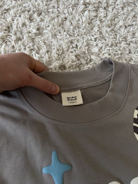 Broken planet футболка