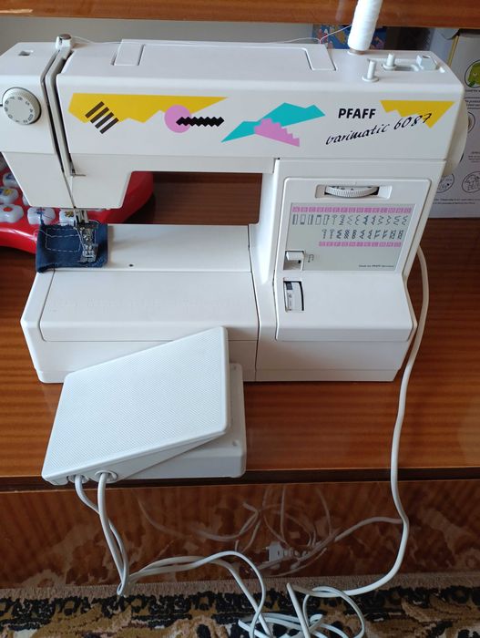 Maszyna do szycia Pfaff 6087, stan dobry