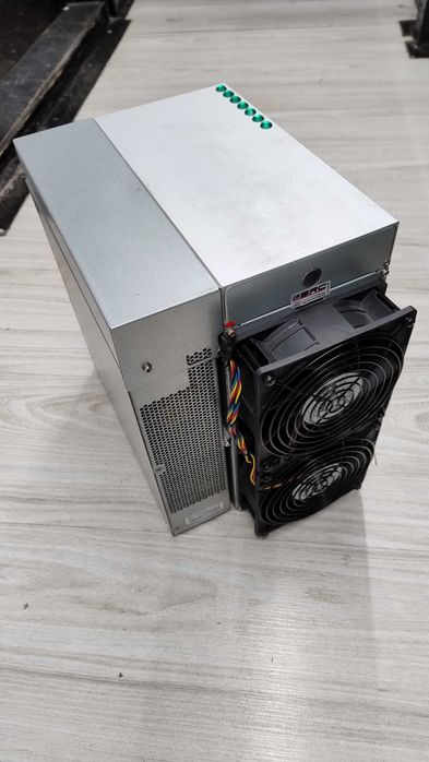 Antminer   L7 , 6033 MH/s.