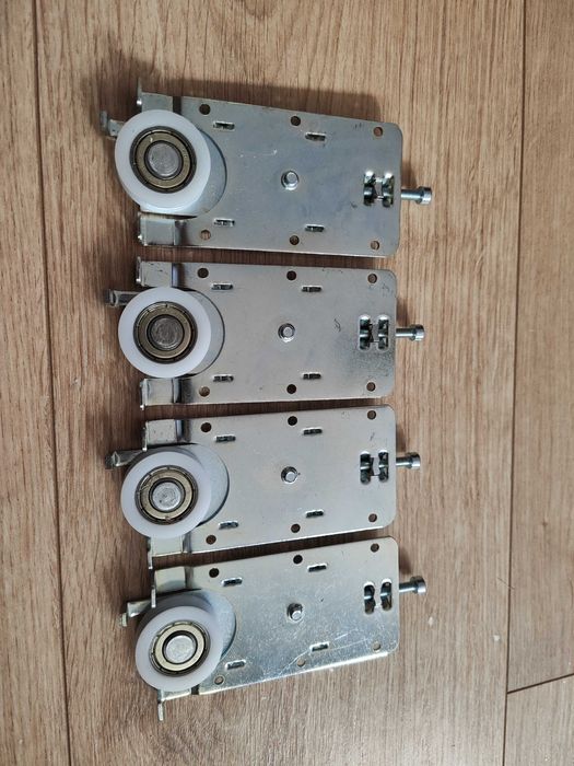 Laguna wózek górny z łożyskiem okucie 82172 komplet 4szt.