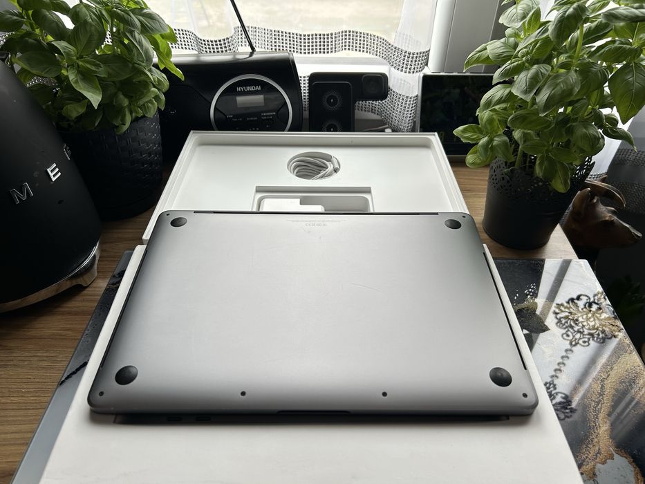 Macbook 13 Pro A1989/HDD500GB/intel Core i5/8GB*Komplet*Sklepowy Stan!