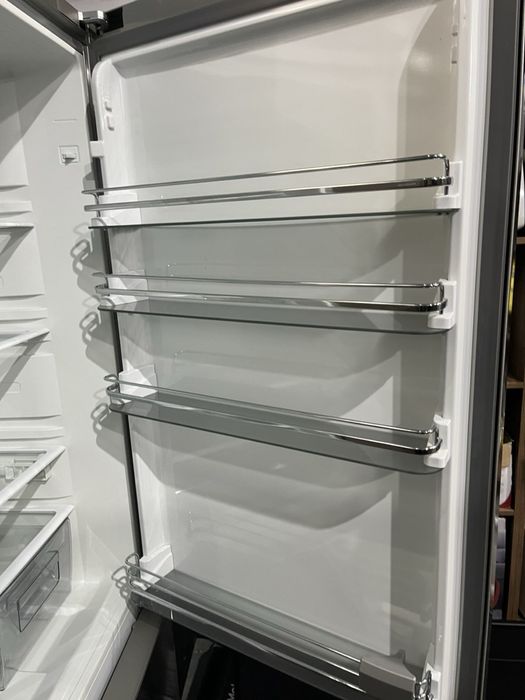 Холодильник Bloniberg