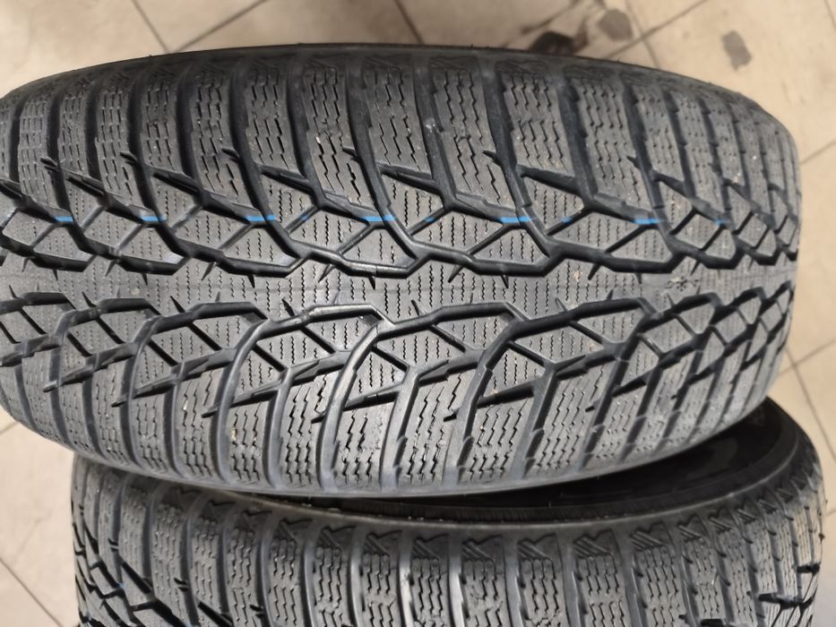205/60/16  Nokian wrd4 zima 4 szt