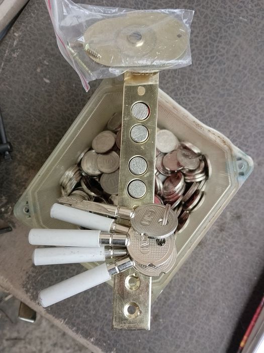 Замок дверний врізний