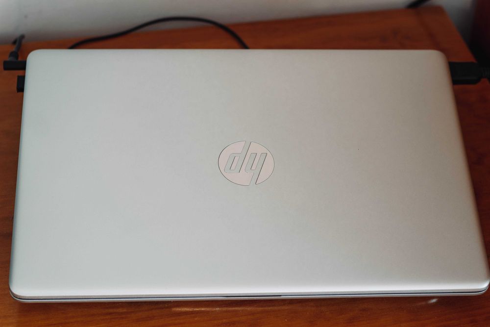 HP Pavilion 15s-eq1005np AMD Ry 3/RAM 12GB DDR4-SDRAM / ROM 256GB SSD/64283849247746124