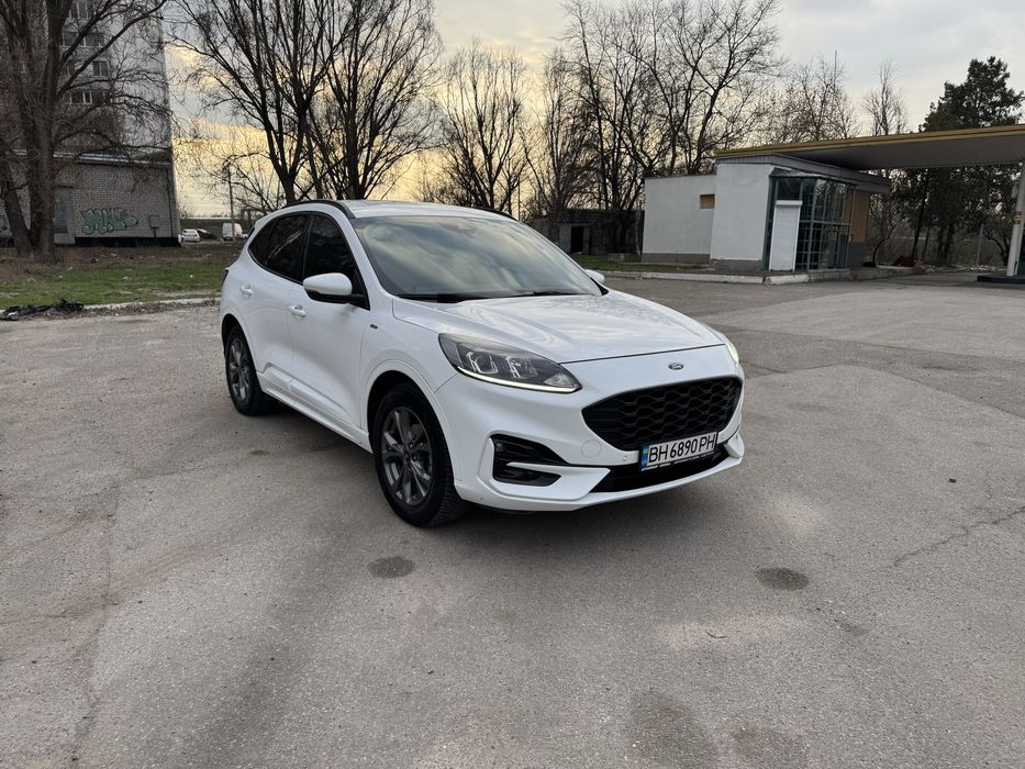 Ford Kuga 3  ST-line куплен в 2022 году