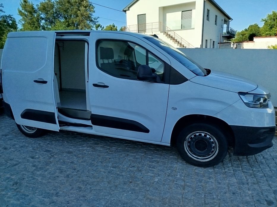 Toyota proace city