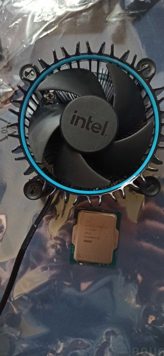Intel Core i5-12400F