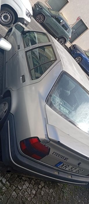 Vendo Renault 19 500 euros