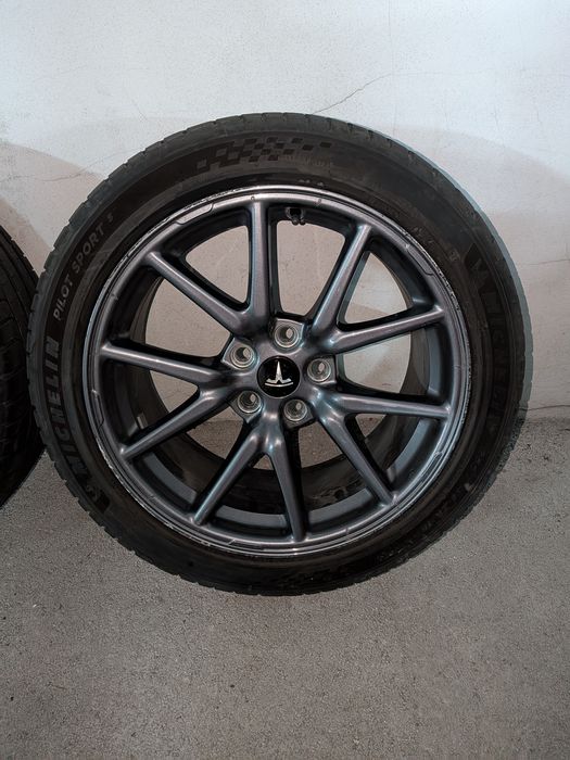 Jantes Tesla 18” Originais + Pneus Michelin 235/45 R18