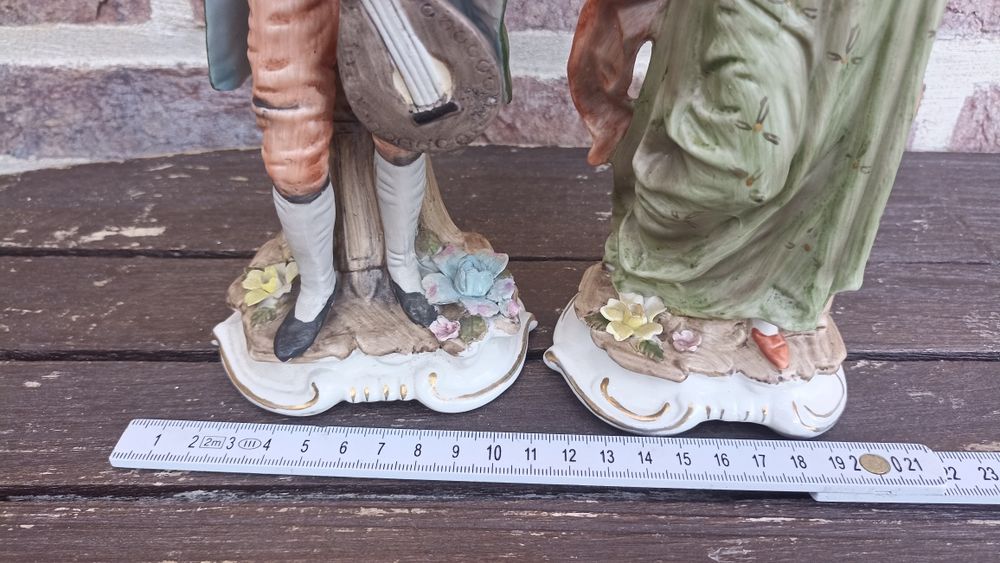 "Галантная пара"  статуэтка