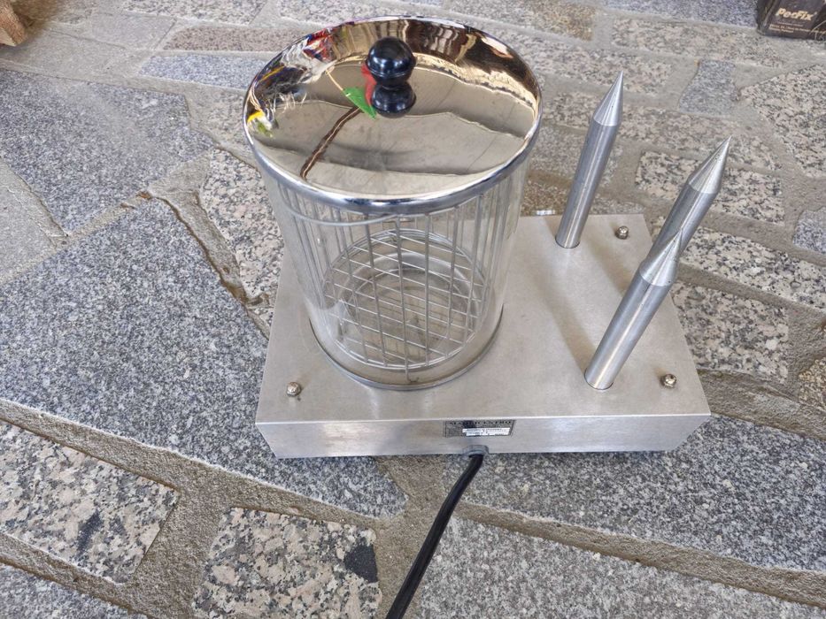 Maquina de Cachorros industrial 1000w (Nova)