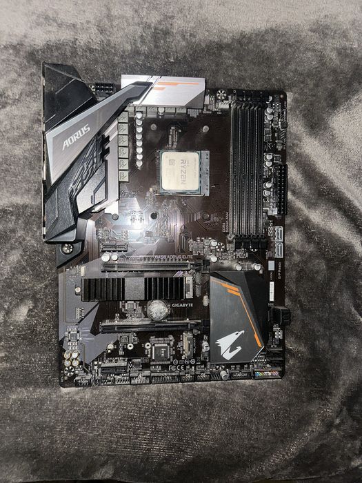 Gigabyte B450 Aorus Elite