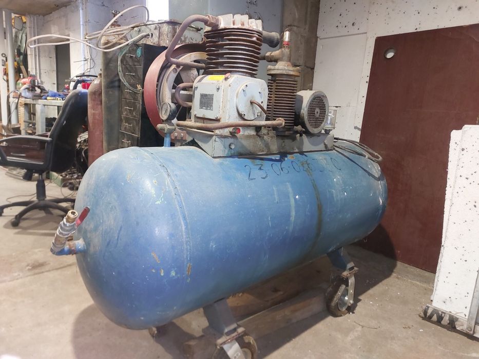 Kompresor tłokowy sprężarka wan