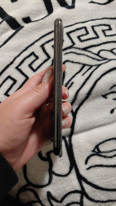 Продається iPhone X