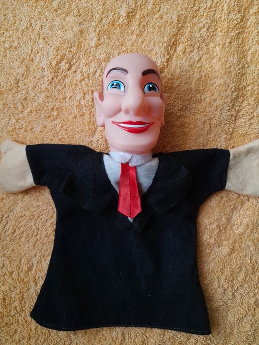 Stara vintage retro PRL kolekcjonerska czarna lalka pacynka biznesmen czarodziej ksiądz